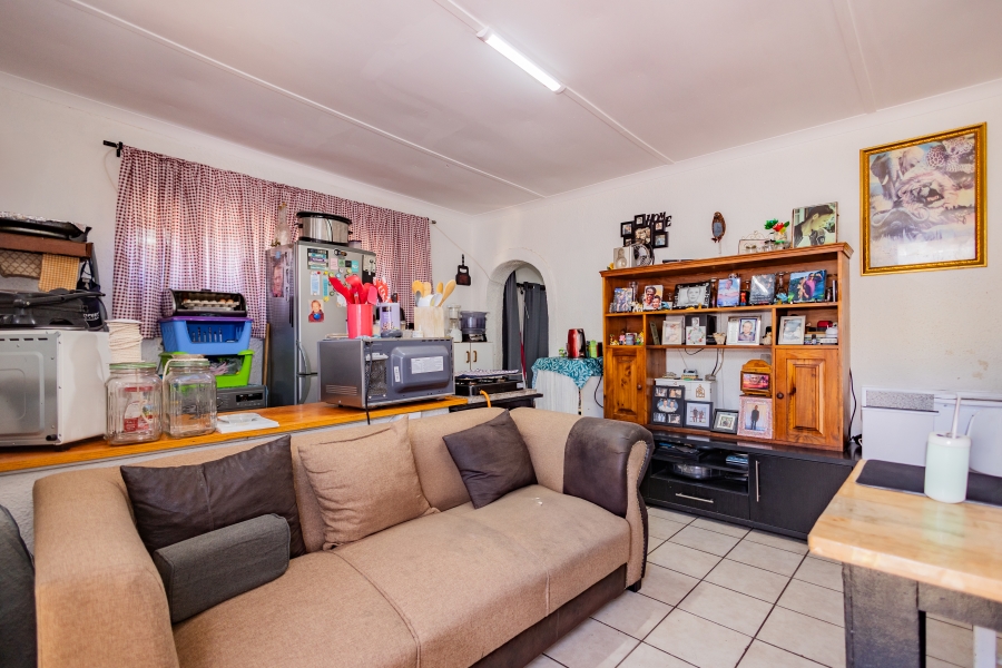 7 Bedroom Property for Sale in Protea Heights Western Cape